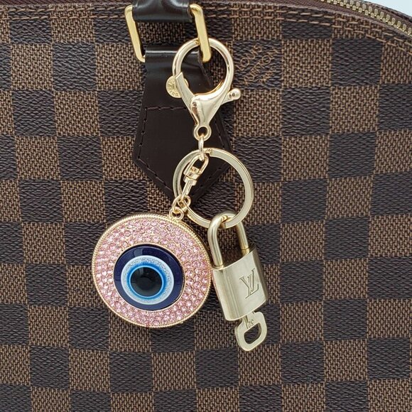 100% Auth Louis Vuitton Lock & Key with unbranded Bagcharm, Keycharm, Keychain - Picture 7 of 7
